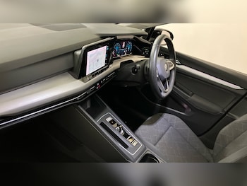 Used Volkswagen Golf 2021 for sale - 75482855: Photo