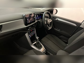 Used Volkswagen T-Roc 2023 for sale - 78630507: Photo