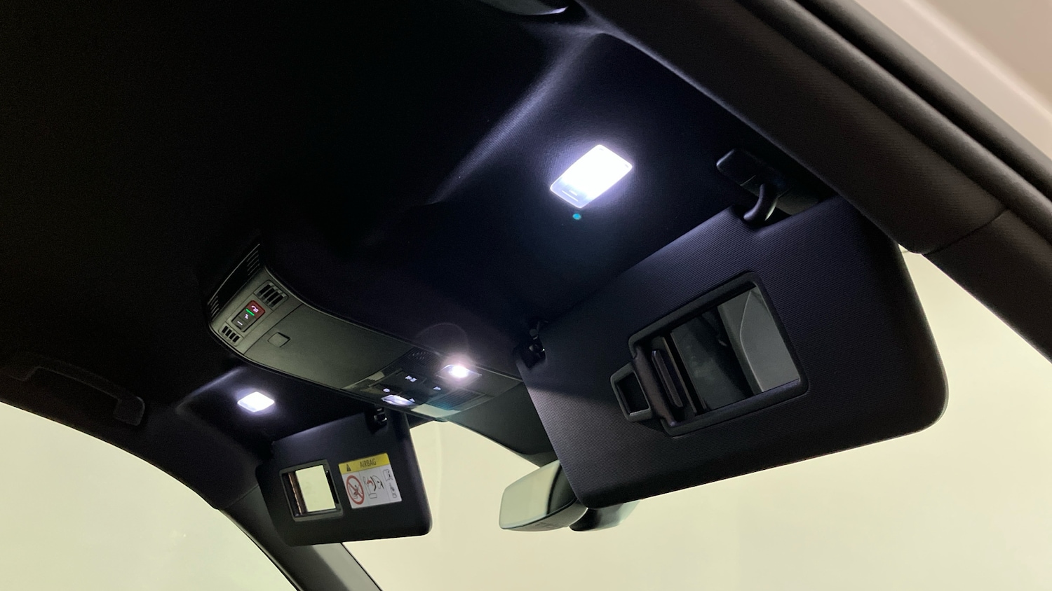 Used Volkswagen Tiguan 2022 for sale - 76450240: Photo 32