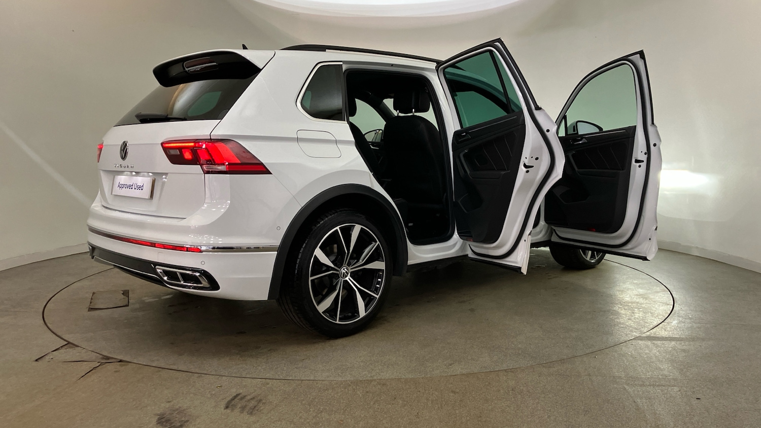 Used Volkswagen Tiguan 2022 for sale - 76450240: Photo 45