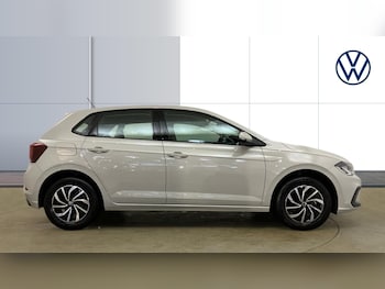 Used Volkswagen Polo 2024 for sale - 76818722: Photo