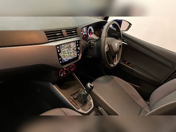 Used SEAT Arona 2019 for sale - 79208320: Photo