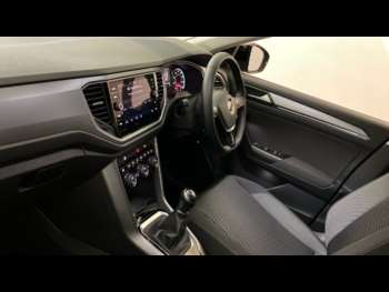 Used Volkswagen T-Roc 2021 for sale - 75147405: Photo