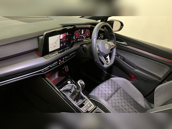 Used Volkswagen Golf 2024 for sale - 79041825: Photo