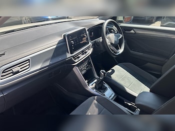 Used Volkswagen T-Roc 2022 for sale - 79208977: Photo