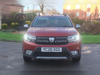 Used Dacia Sandero Stepway 2020 for sale - 76741289: Photo