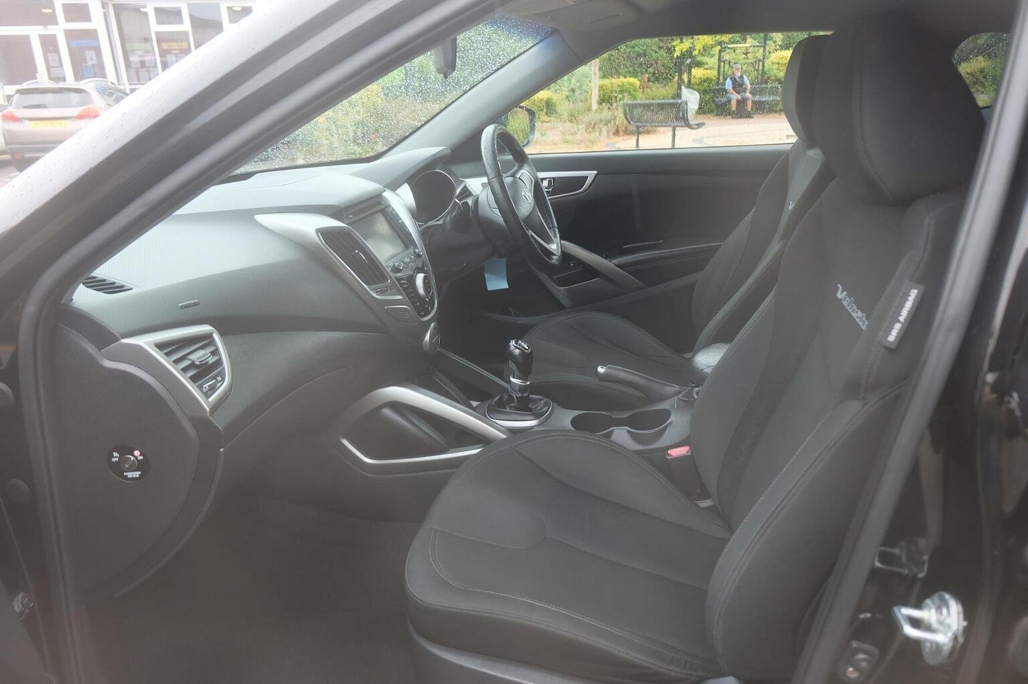 Used Hyundai Veloster 2013 for sale - 76030770: Photo 12