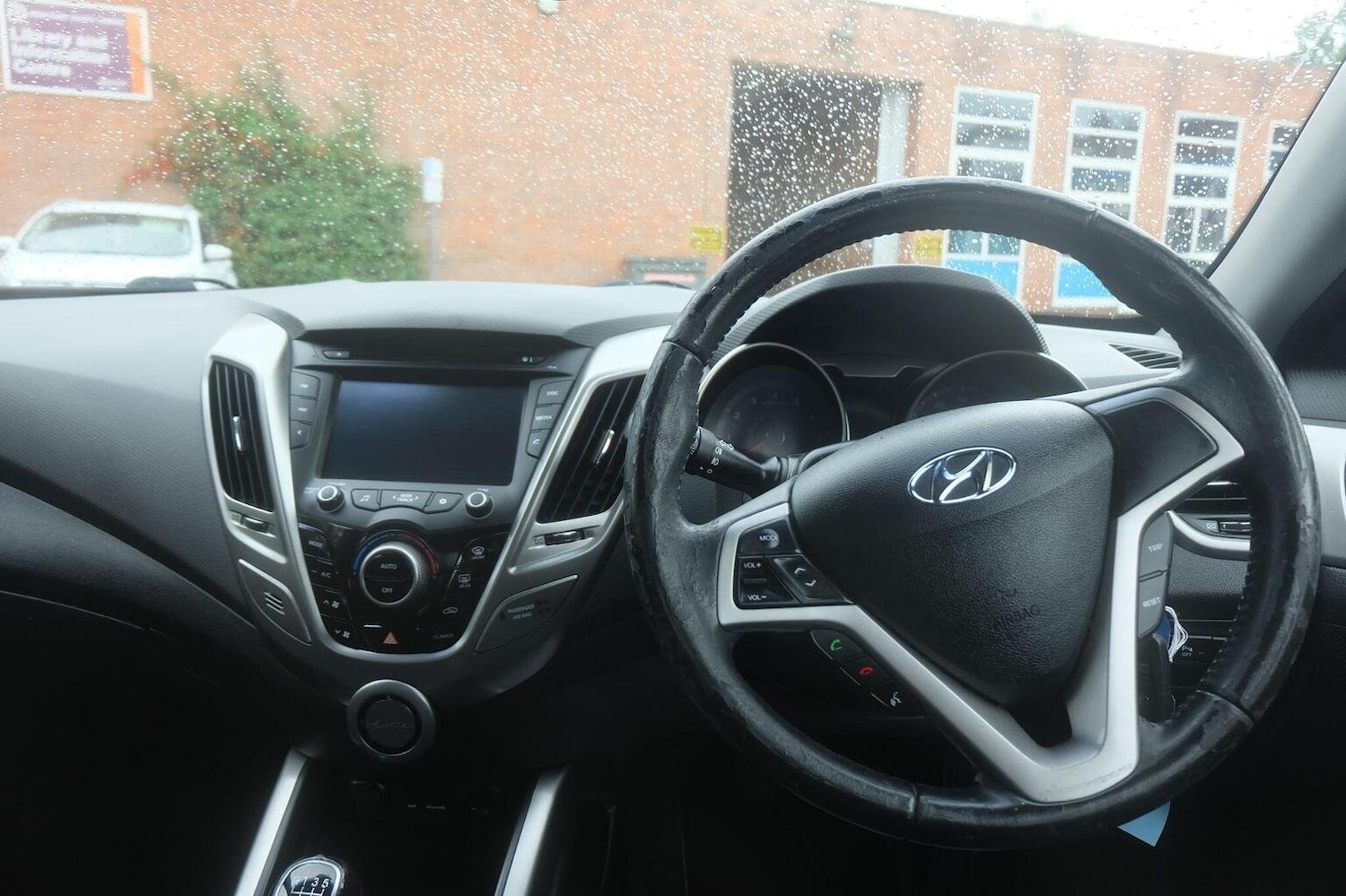 Used Hyundai Veloster 2013 for sale - 76030770: Photo 9