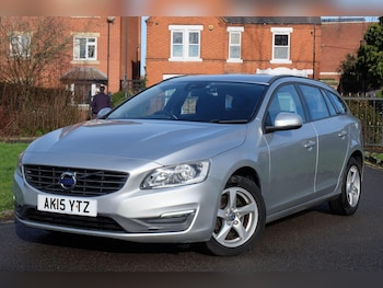 Used Volvo V60 2015 for sale - 77395185: Photo