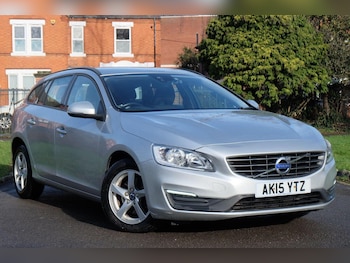 Used Volvo V60 2015 for sale - 77395185: Photo