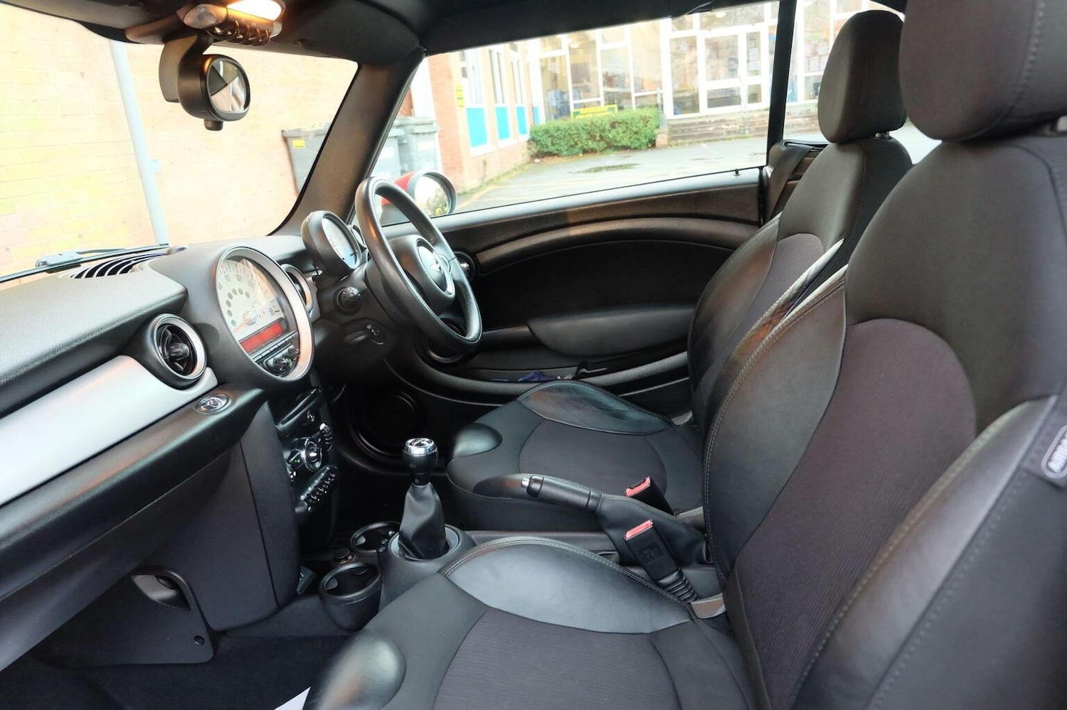 Used MINI Convertible 2013 for sale - 76910993: Photo 20