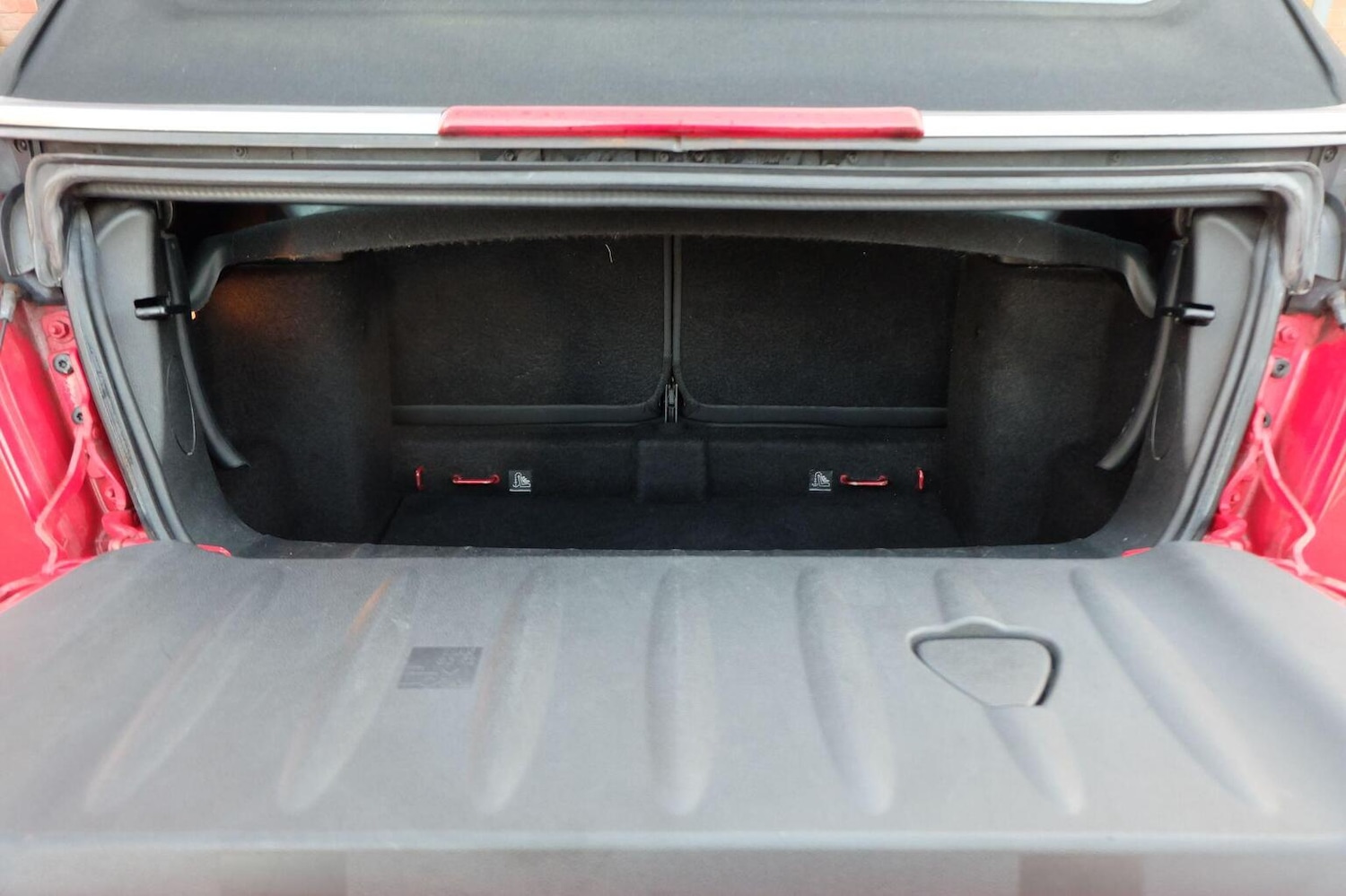 Used MINI Convertible 2013 for sale - 76910993: Photo 22