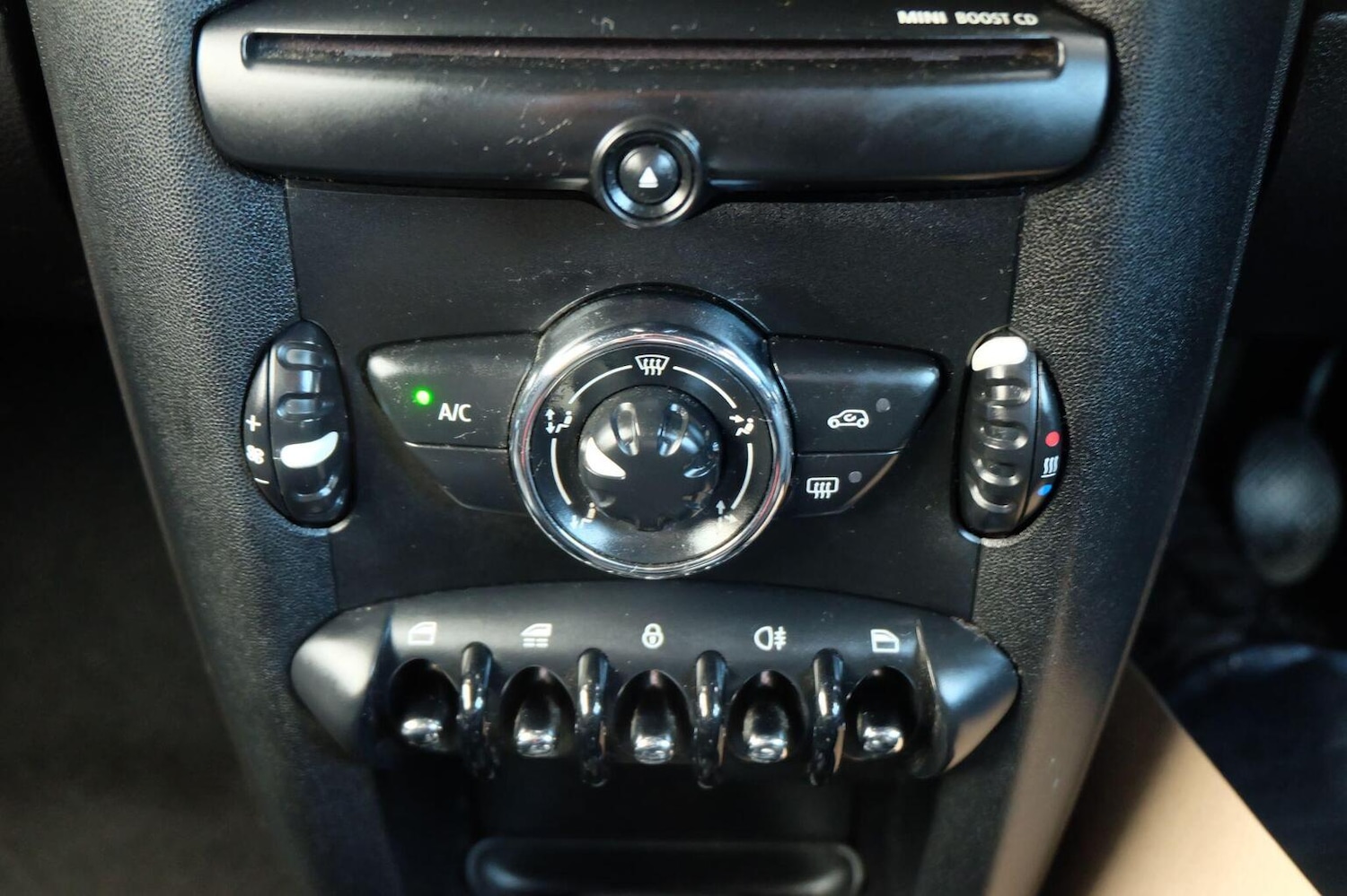 Used MINI Convertible 2013 for sale - 76910993: Photo 23