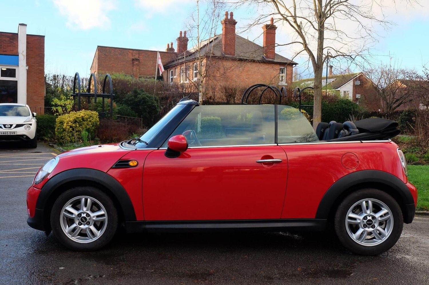 Used MINI Convertible 2013 for sale - 76910993: Photo 3