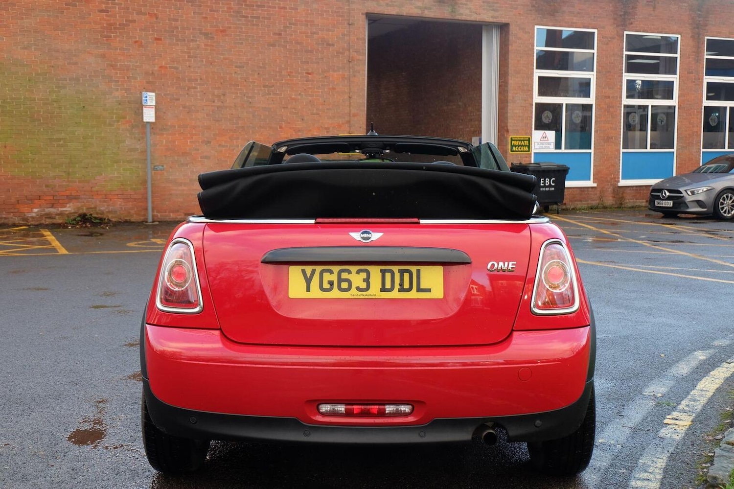 Used MINI Convertible 2013 for sale - 76910993: Photo 4
