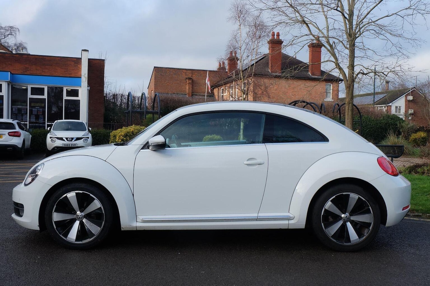 Used Volkswagen Beetle 2015 for sale - 77225140: Photo 6