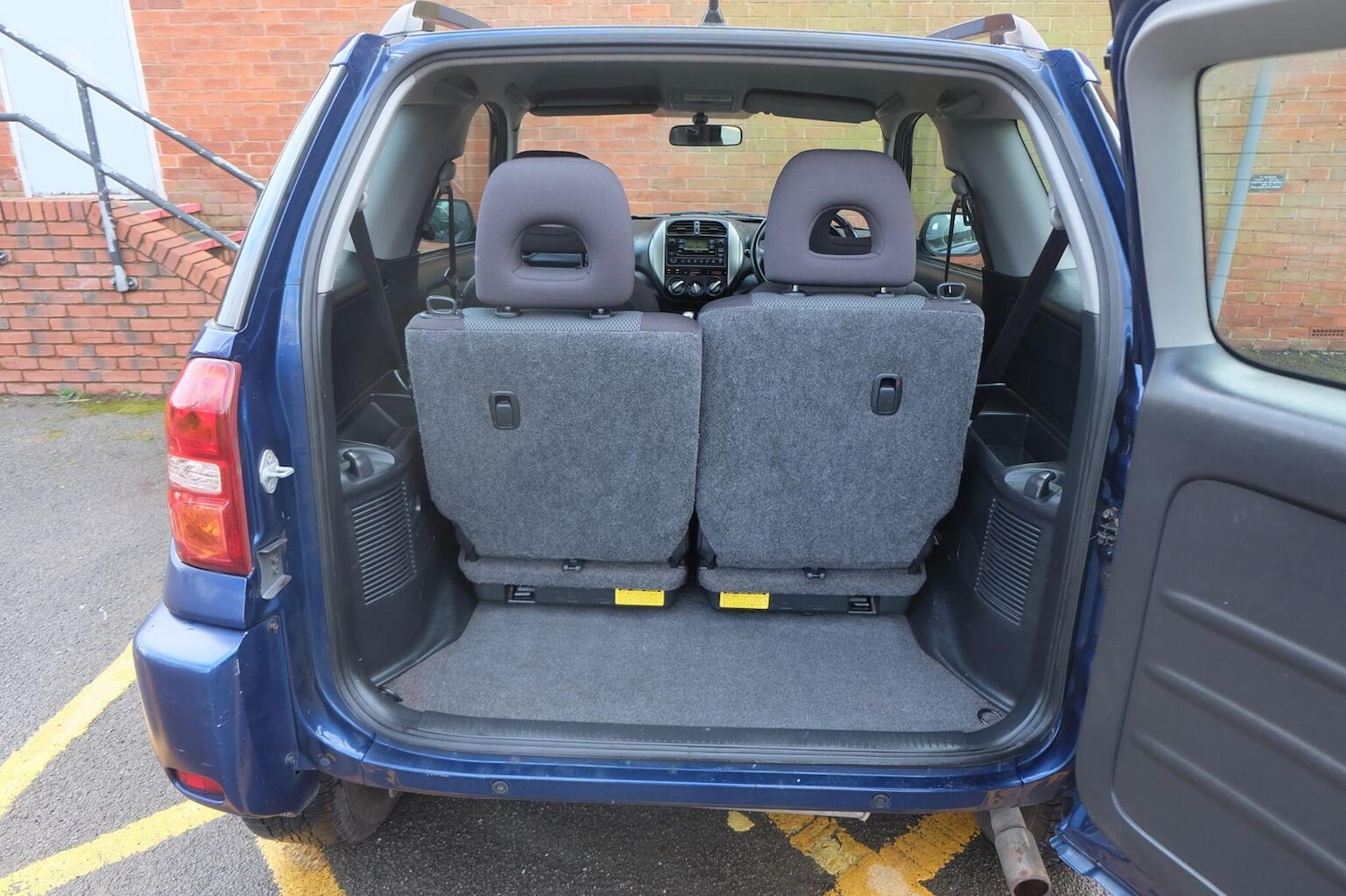 Used Toyota RAV4 2004 for sale - 77707192: Photo 16