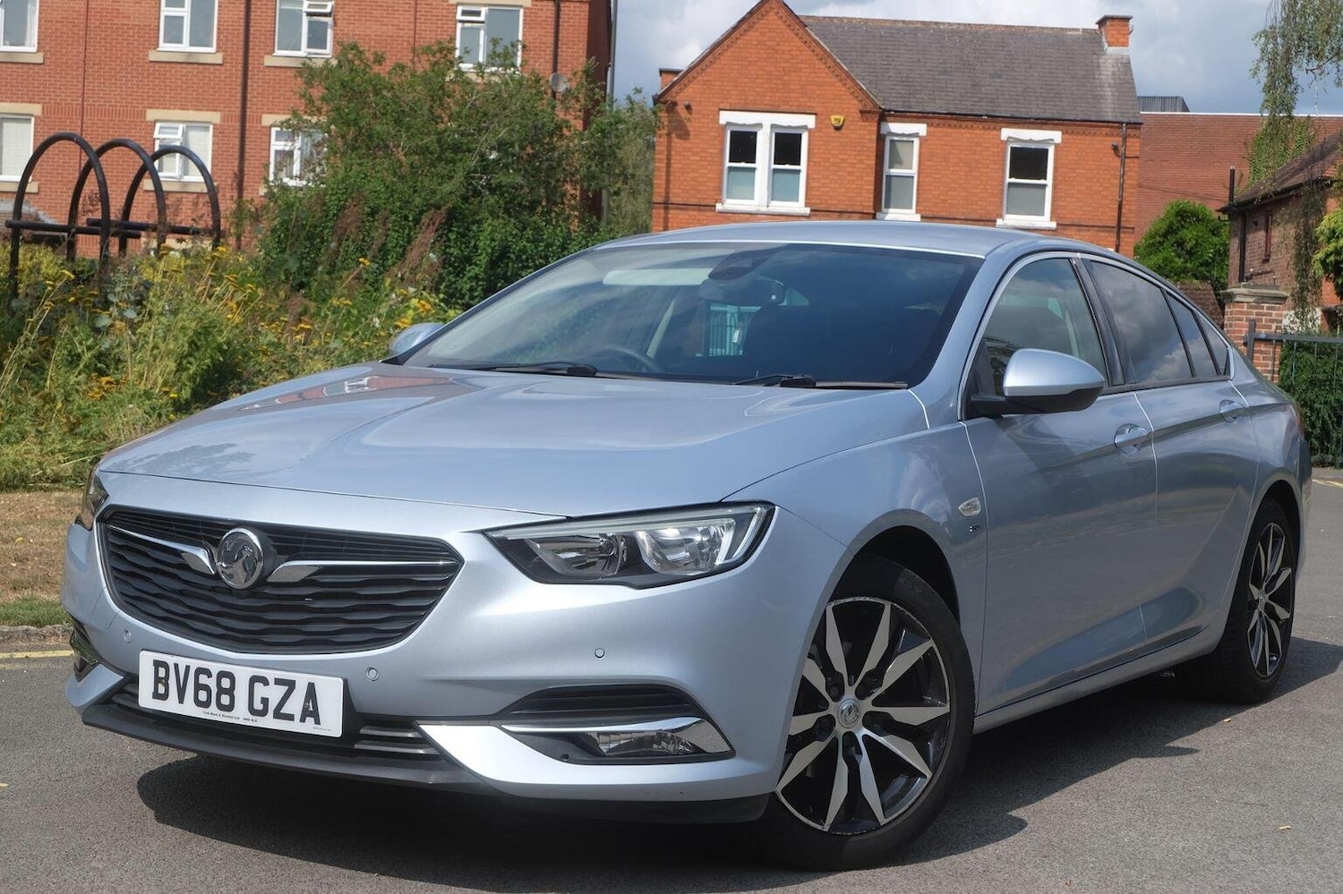 Used Vauxhall Insignia 2018 for sale - 75938292: Photo 1