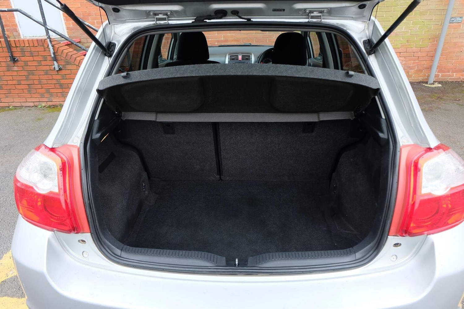 Used Toyota Auris 2010 for sale - 77154487: Photo 16