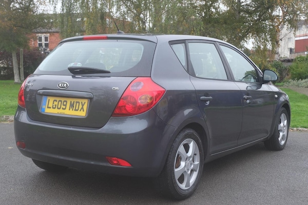 Used Kia Ceed 2009 for sale - 76268543: Photo 18