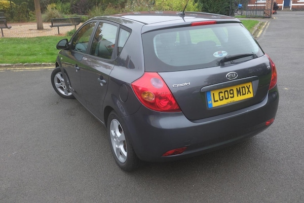 Used Kia Ceed 2009 for sale - 76268543: Photo 21