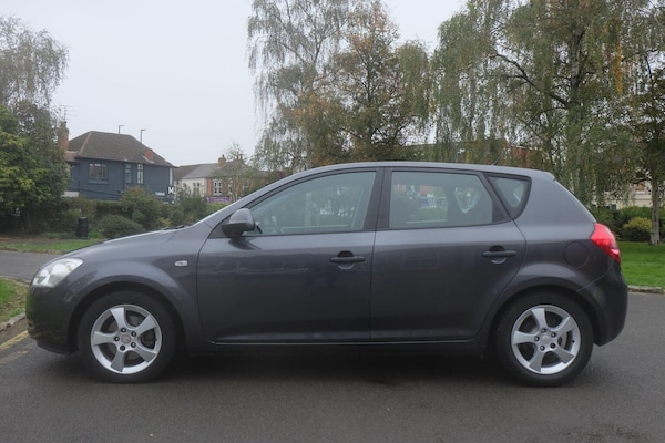 Used Kia Ceed 2009 for sale - 76268543: Photo 7