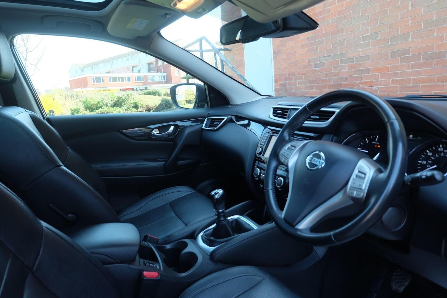 Used Nissan Qashqai 2016 for sale - 77953902: Photo 11