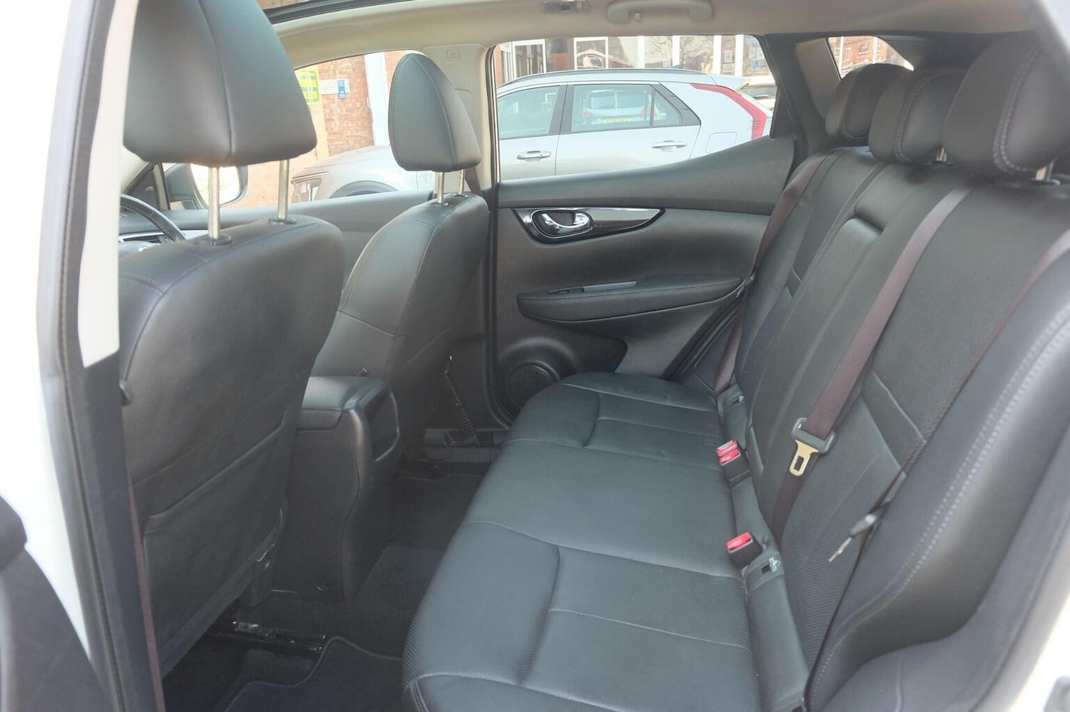 Used Nissan Qashqai 2016 for sale - 77953902: Photo 14