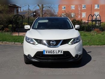 Used Nissan Qashqai 2016 for sale - 77953902: Photo