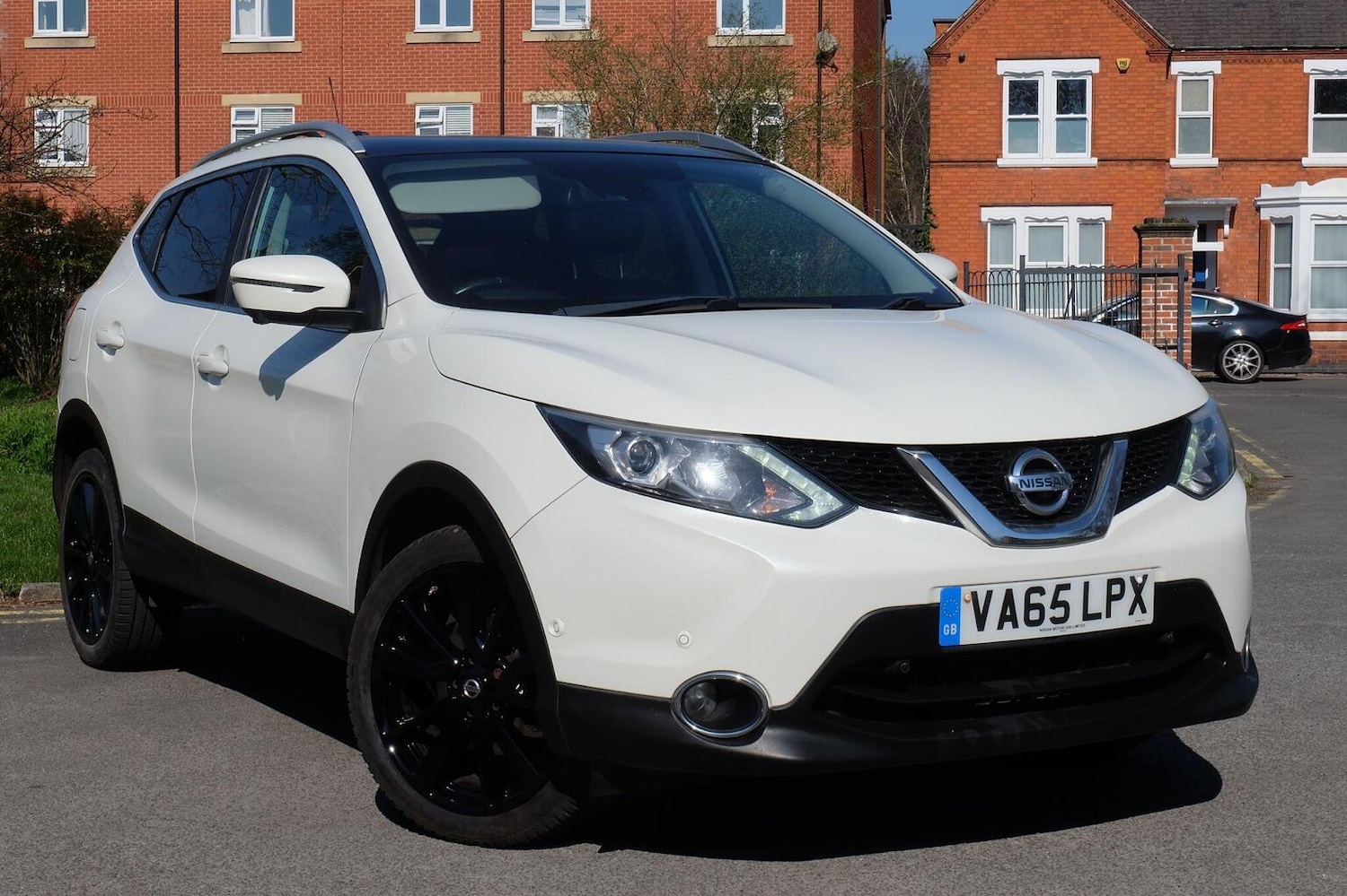 Used Nissan Qashqai 2016 for sale - 77953902: Photo 3