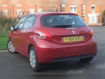 Used Peugeot 208 2014 for sale - 76560054: Photo