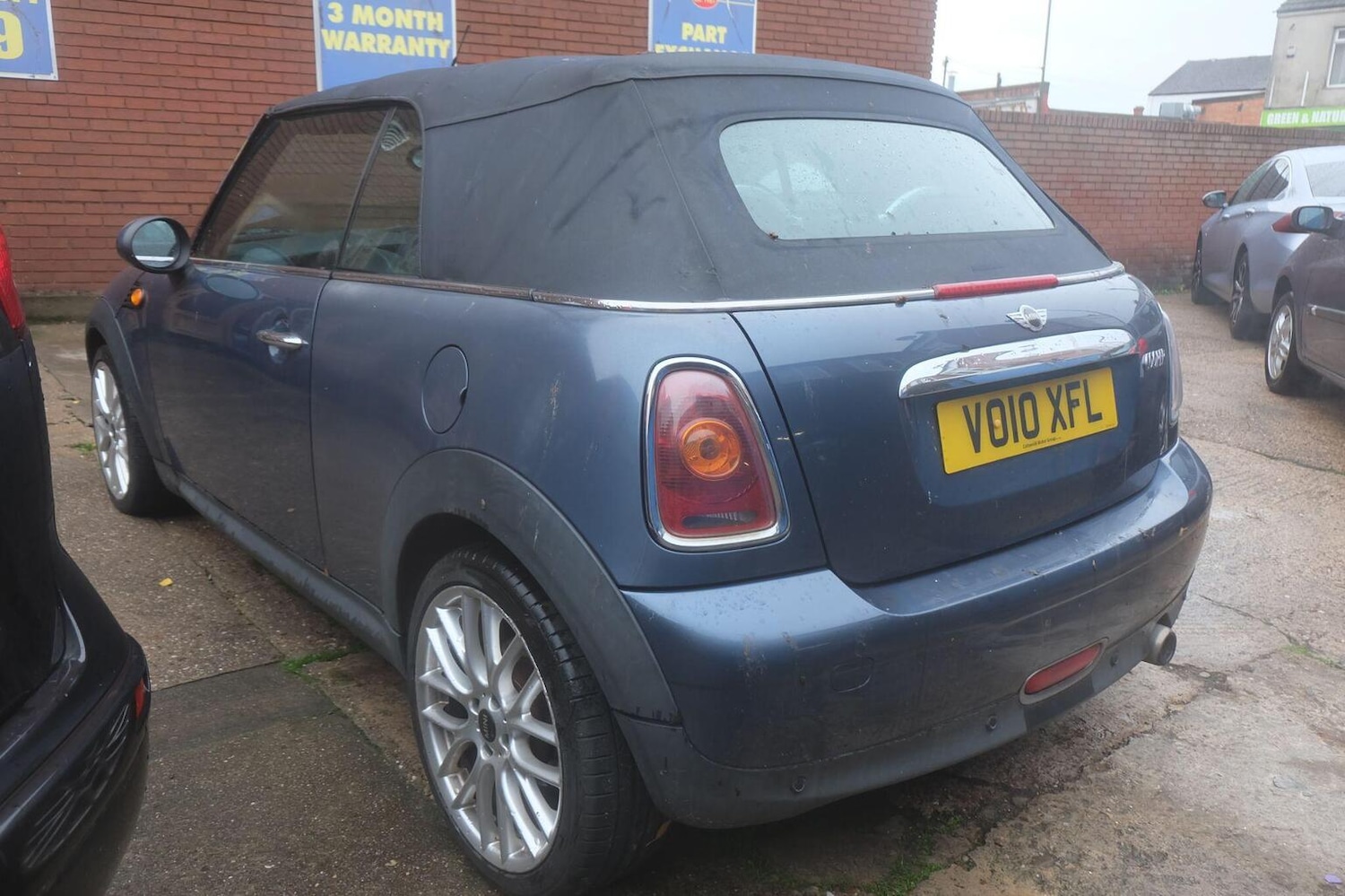 Used MINI Convertible 2010 for sale - 76560044: Photo 12