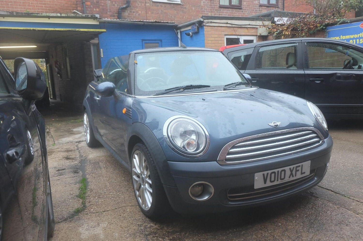 Used MINI Convertible 2010 for sale - 76560044: Photo 3
