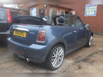 Used MINI Convertible 2010 for sale - 76560044: Photo