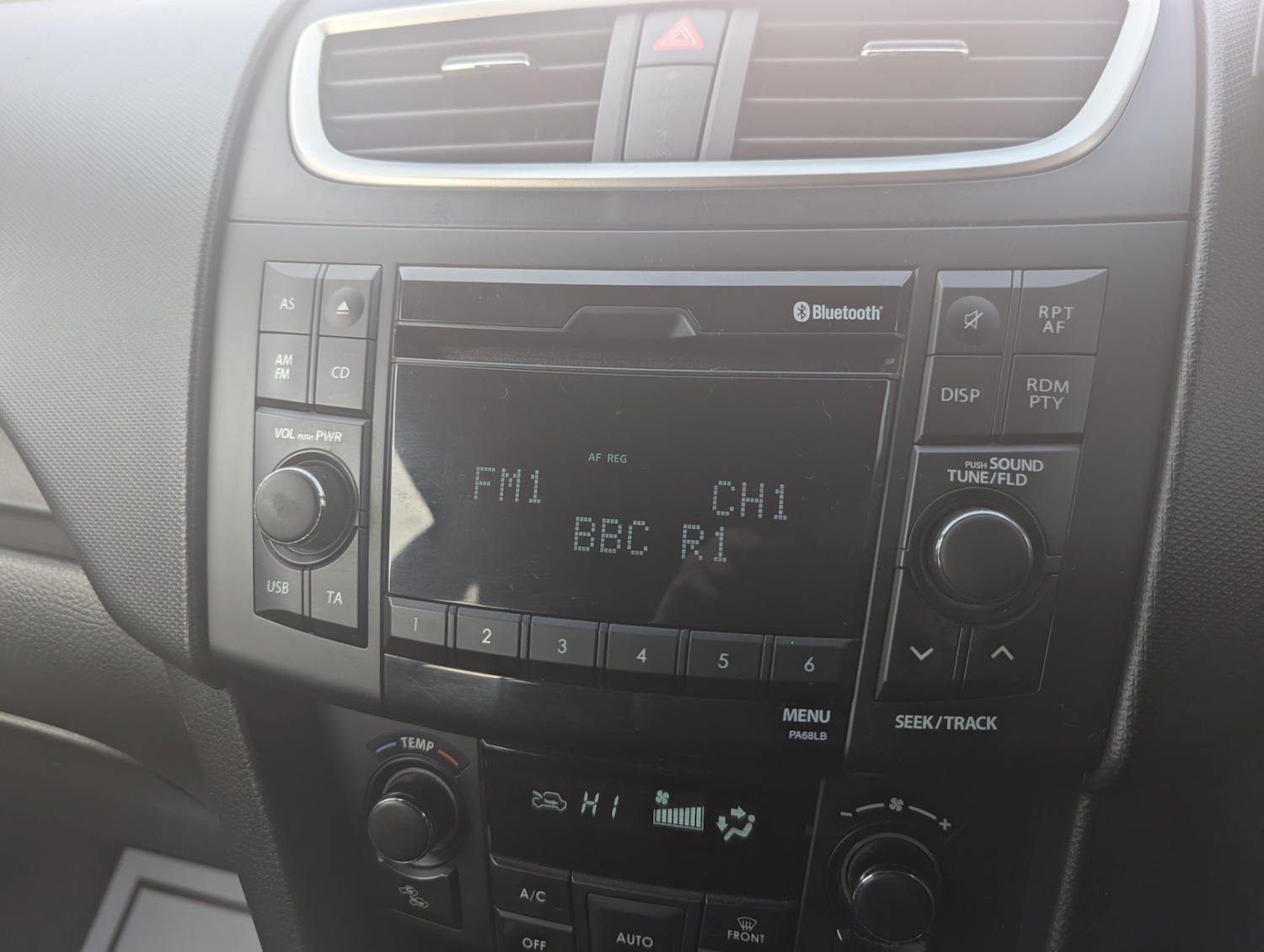 Used Suzuki Swift 2013 for sale - 77622355: Photo 14