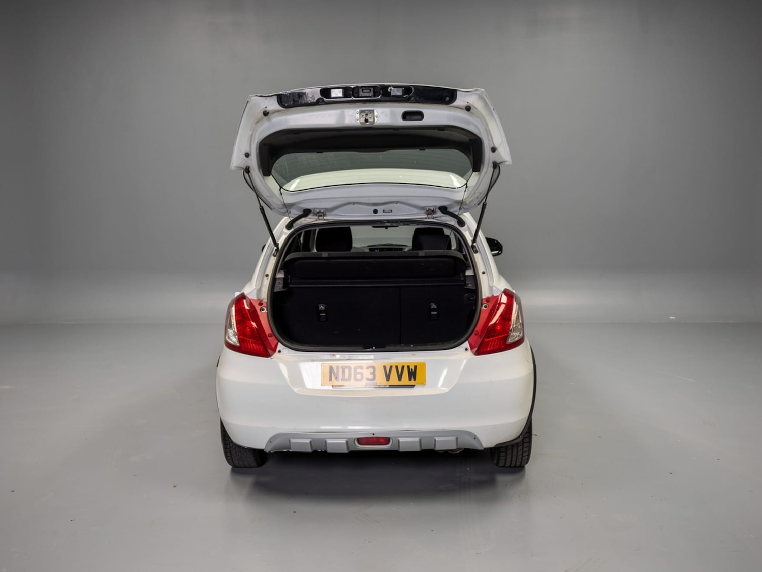 Used Suzuki Swift 2013 for sale - 77622355: Photo 6