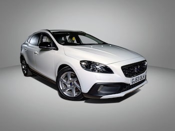Used Volvo V40 2013 for sale - 79315389: Photo