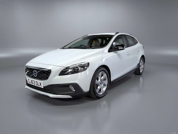 Used Volvo V40 2013 for sale - 79315389: Photo