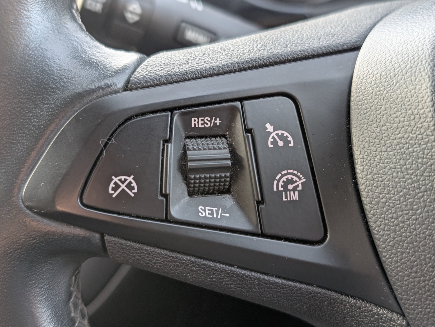 Used Vauxhall Corsa 2016 for sale - 77616488: Photo 16