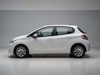 Used Peugeot 208 2014 for sale - 79105426: Photo