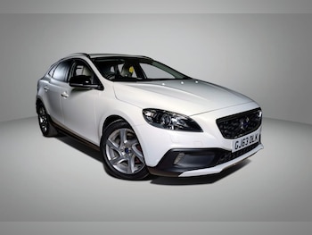 Used Volvo V40 2013 for sale - 79491711: Photo