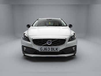 Used Volvo V40 2013 for sale - 79491711: Photo