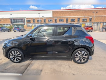Used Suzuki Swift 2018 for sale - 79560083: Photo