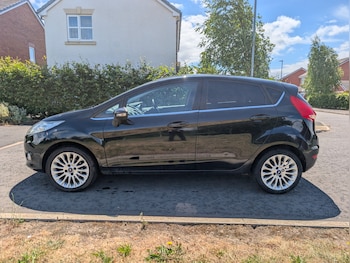 Used Ford Fiesta 2011 for sale - 79105312: Photo