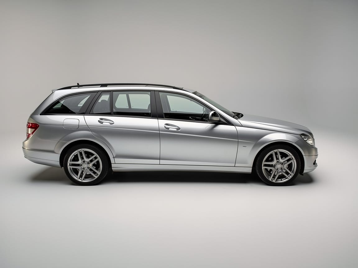 Used Mercedes-Benz C Class 2010 for sale - 77709353: Photo 11