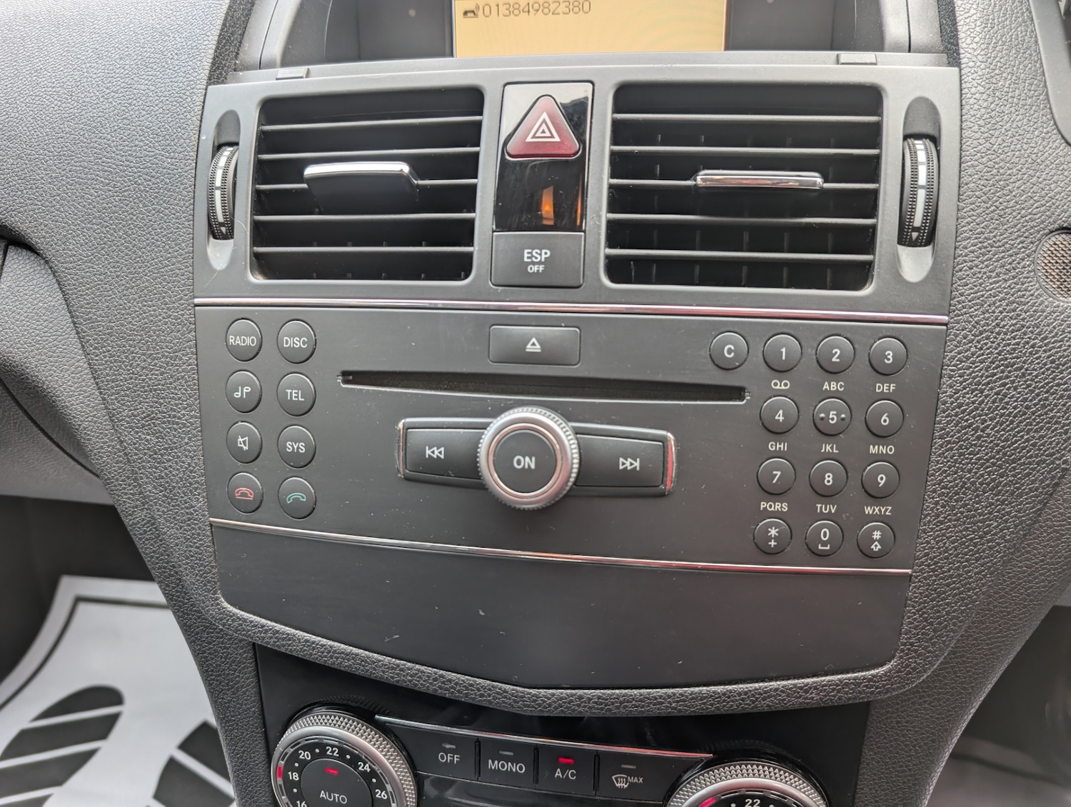 Used Mercedes-Benz C Class 2010 for sale - 77709353: Photo 17