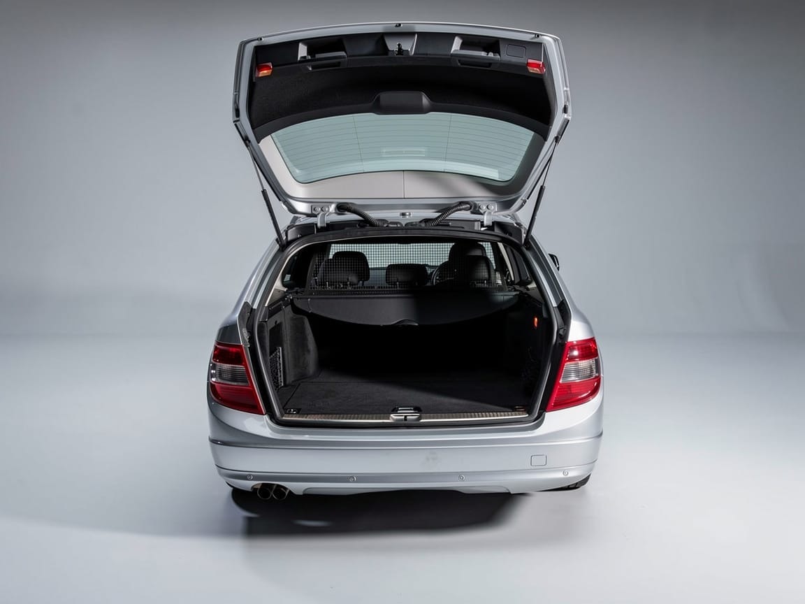 Used Mercedes-Benz C Class 2010 for sale - 77709353: Photo 7