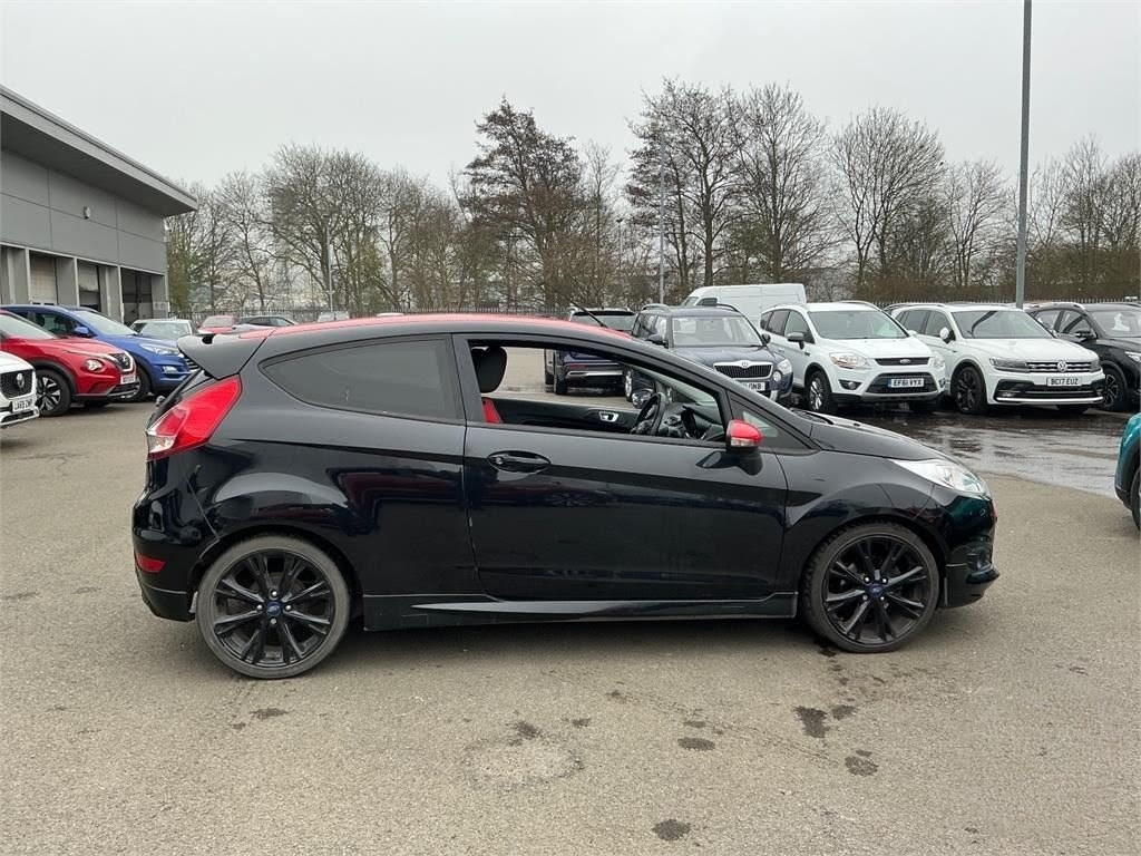 Used Ford Fiesta 2014 for sale - 77902811: Photo 4