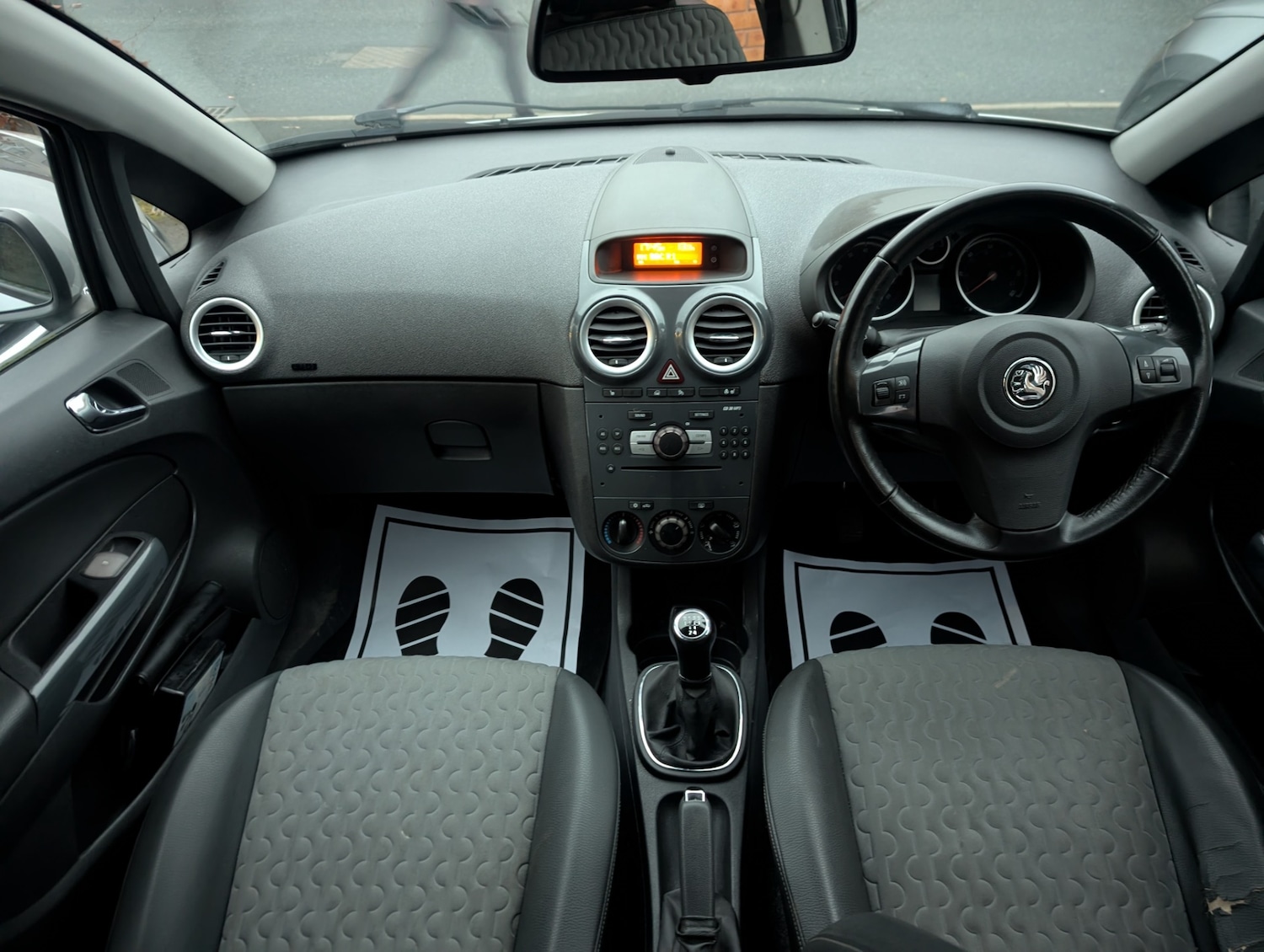 Used Vauxhall Corsa 2011 for sale - 77681915: Photo 13