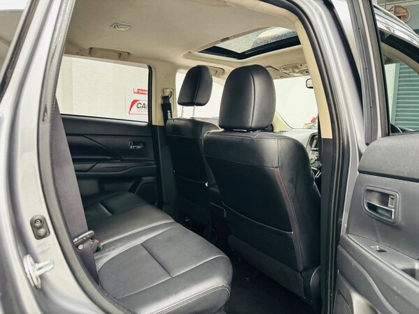 Used Land Rover Range Rover Velar 2018 for sale - 76018939: Photo 23